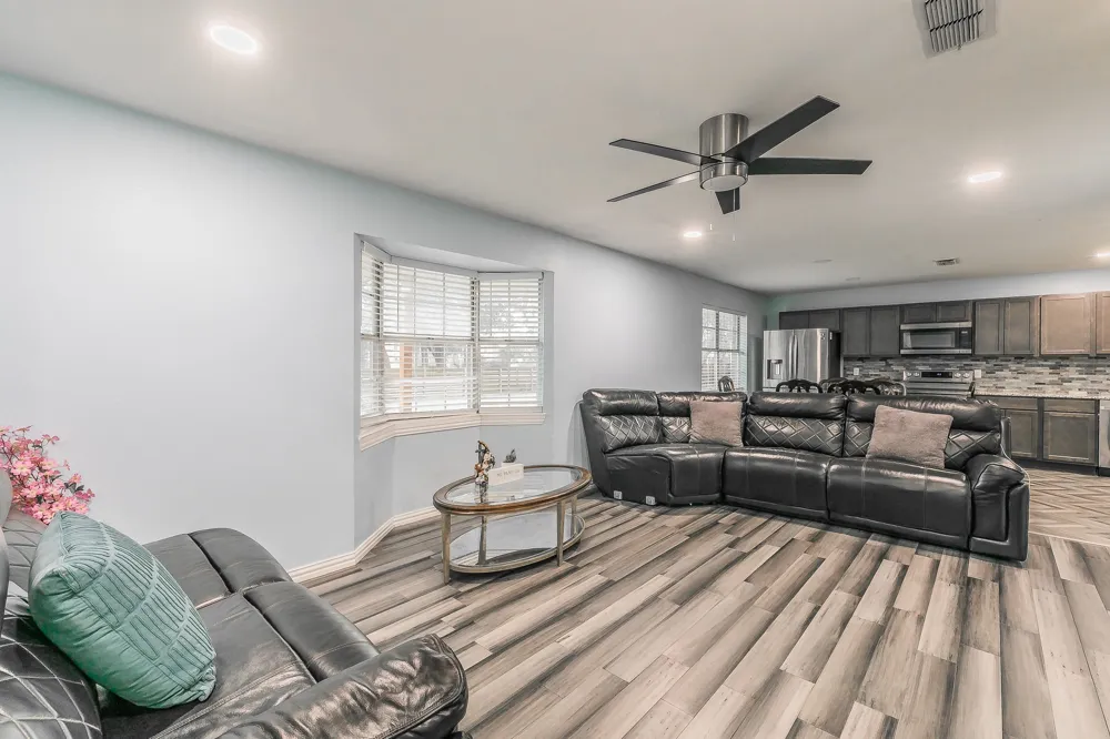 904 SHERMAN STREET Tioga, TX 76271
