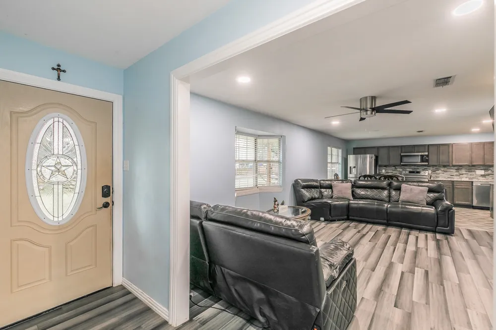 904 SHERMAN STREET Tioga, TX 76271