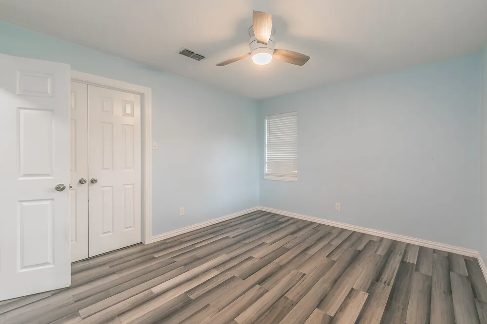 904 SHERMAN STREET Tioga, TX 76271