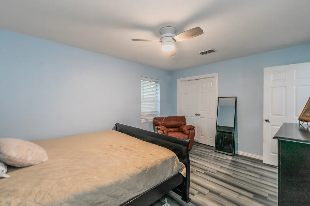 904 SHERMAN STREET Tioga, TX 76271