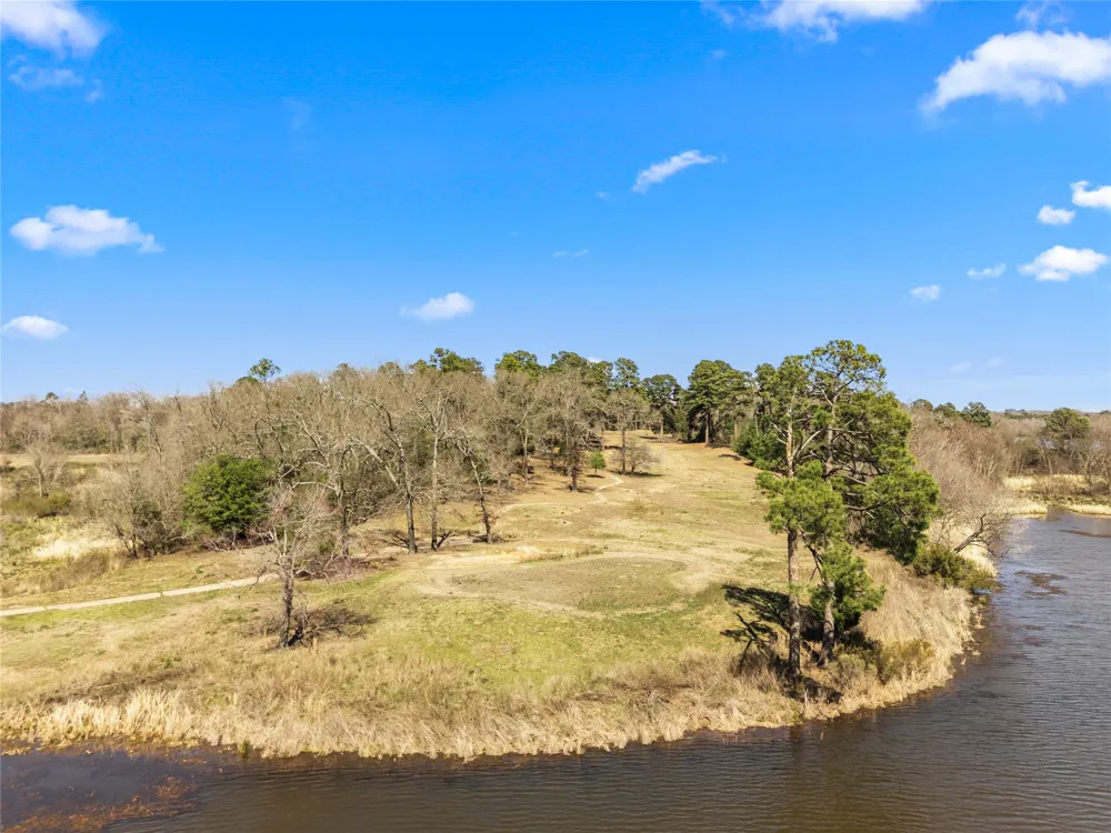 22049 Fm 1995 Lindale, TX 75771