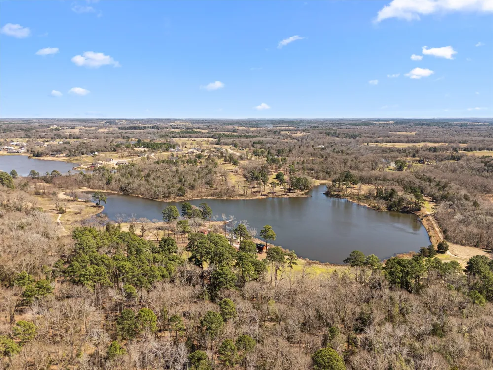 22049 Fm 1995 Lindale, TX 75771