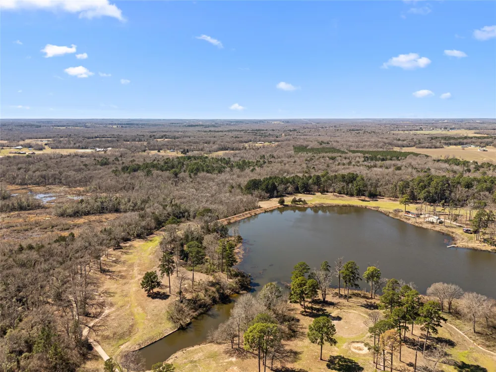 22049 Fm 1995 Lindale, TX 75771