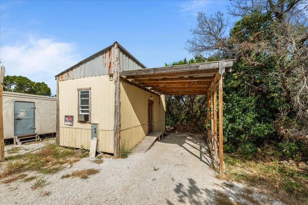 Hwy 22 Clifton, TX 76634