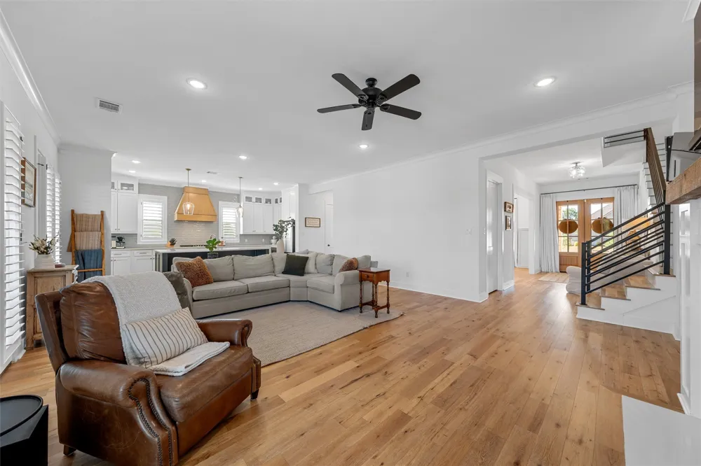 216 Wycliff Drive China Spring, TX 76633