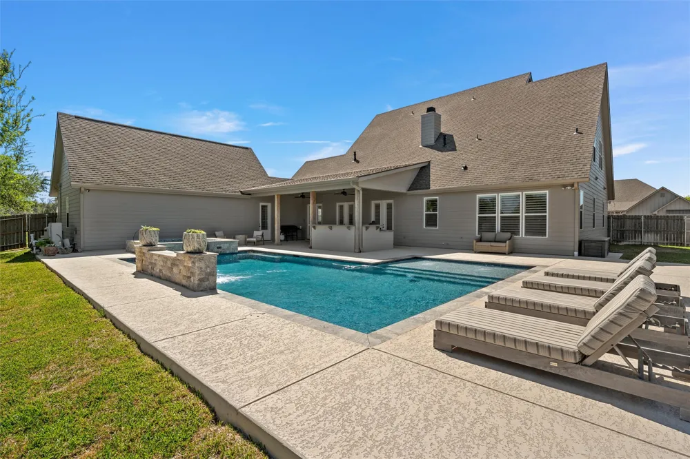 216 Wycliff Drive China Spring, TX 76633