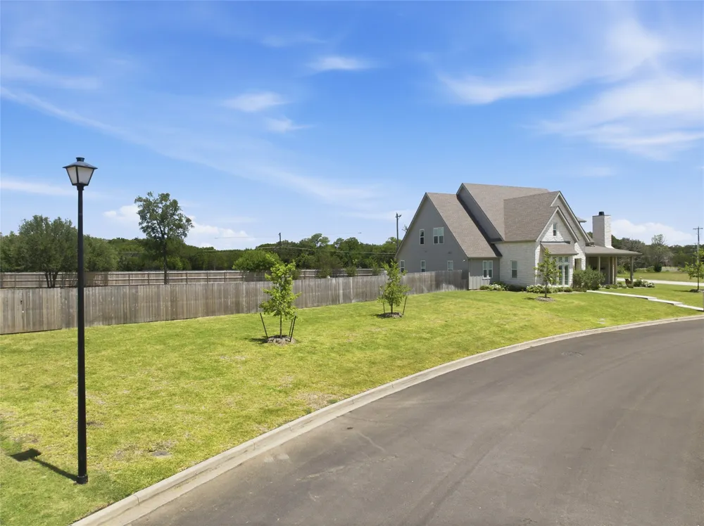 216 Wycliff Drive China Spring, TX 76633