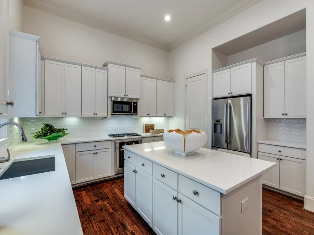 2114 Aylesport Drive Dallas, TX 75201