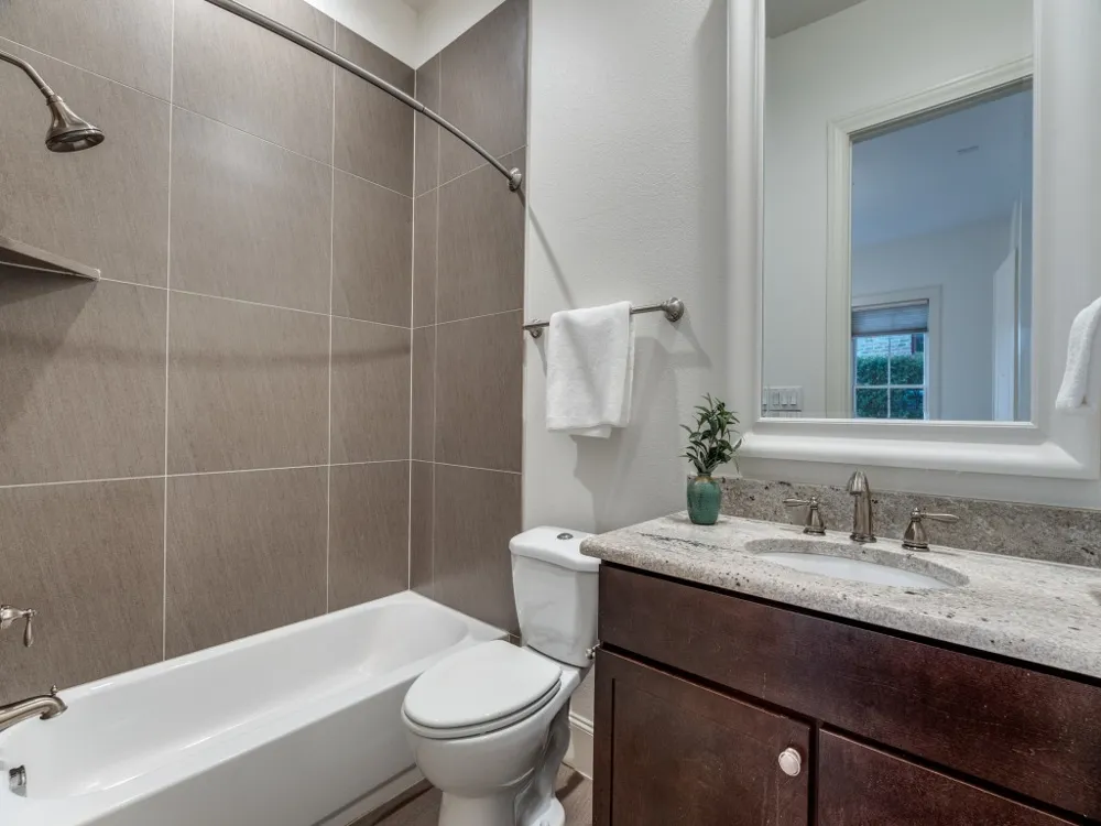 2114 Aylesport Drive Dallas, TX 75201