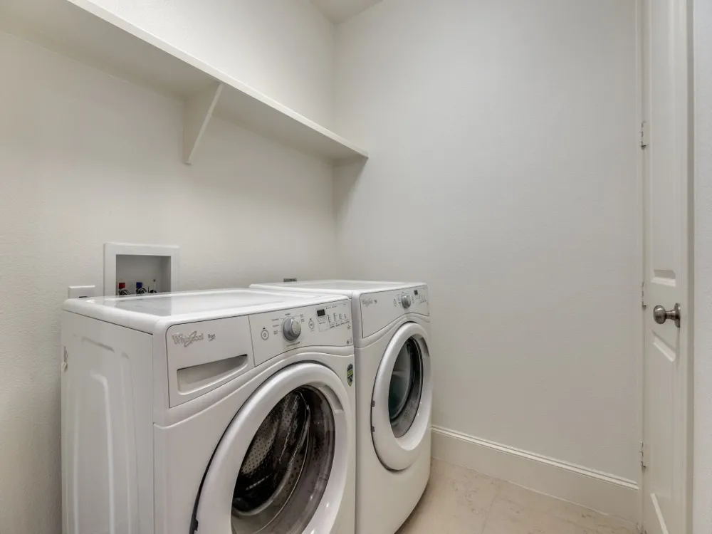 2114 Aylesport Drive Dallas, TX 75201