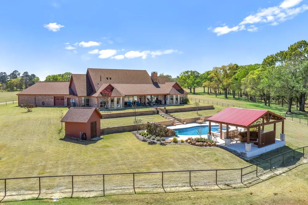 13006 FM 757 Winona, TX 75792
