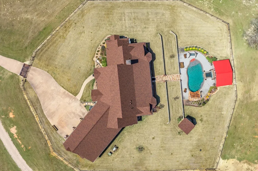 13006 FM 757 Winona, TX 75792