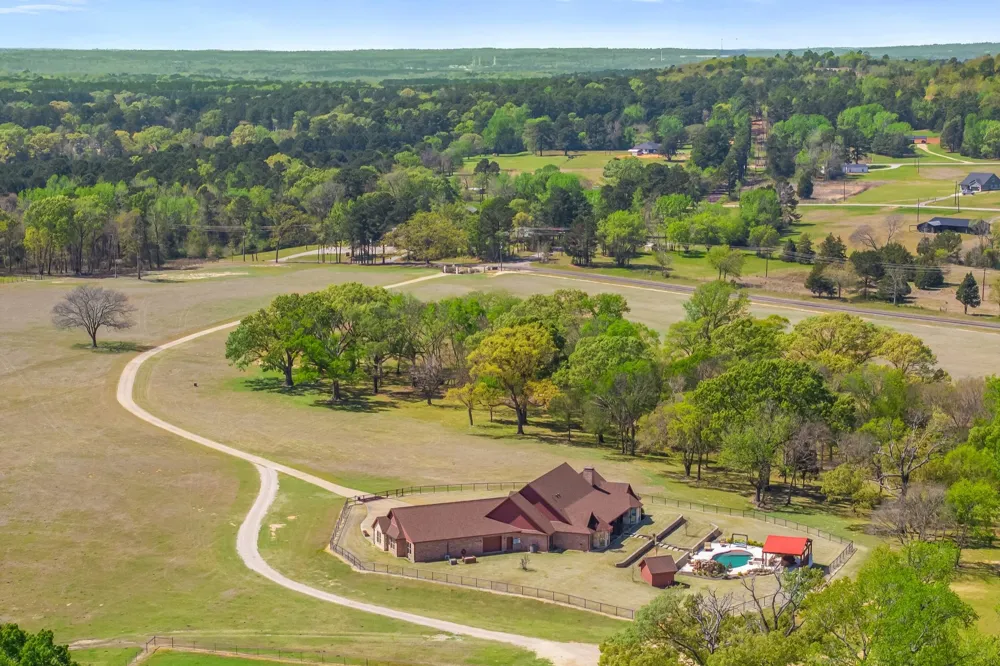 13006 FM 757 Winona, TX 75792