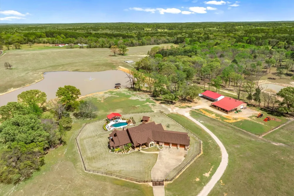 13006 FM 757 Winona, TX 75792