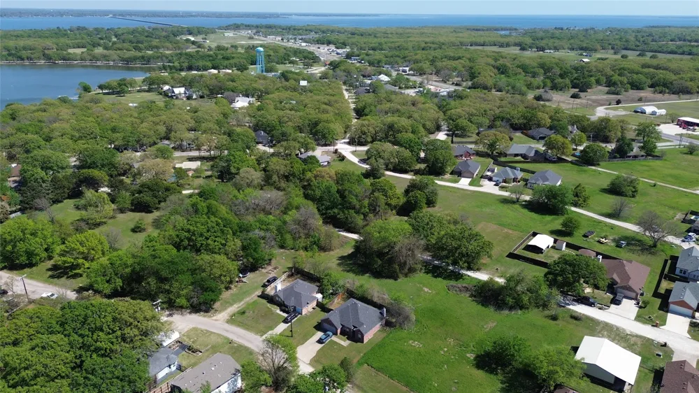 721 Hillside Drive West Tawakoni, TX 75474