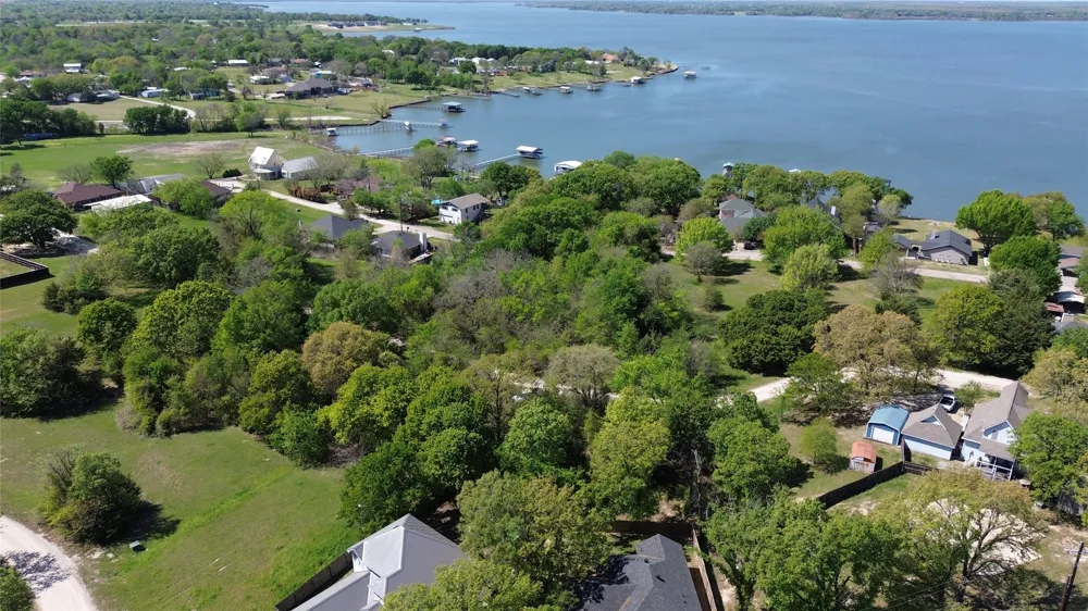 717 Hillside Drive West Tawakoni, TX 75474