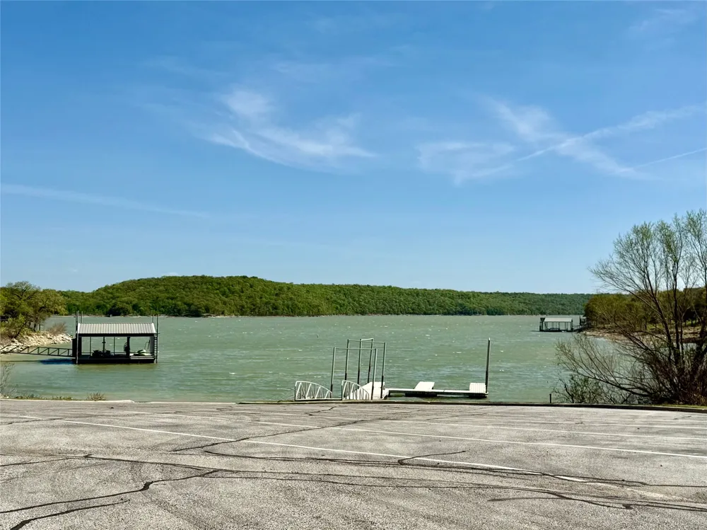 114 Ridgeline Chico, TX 76431