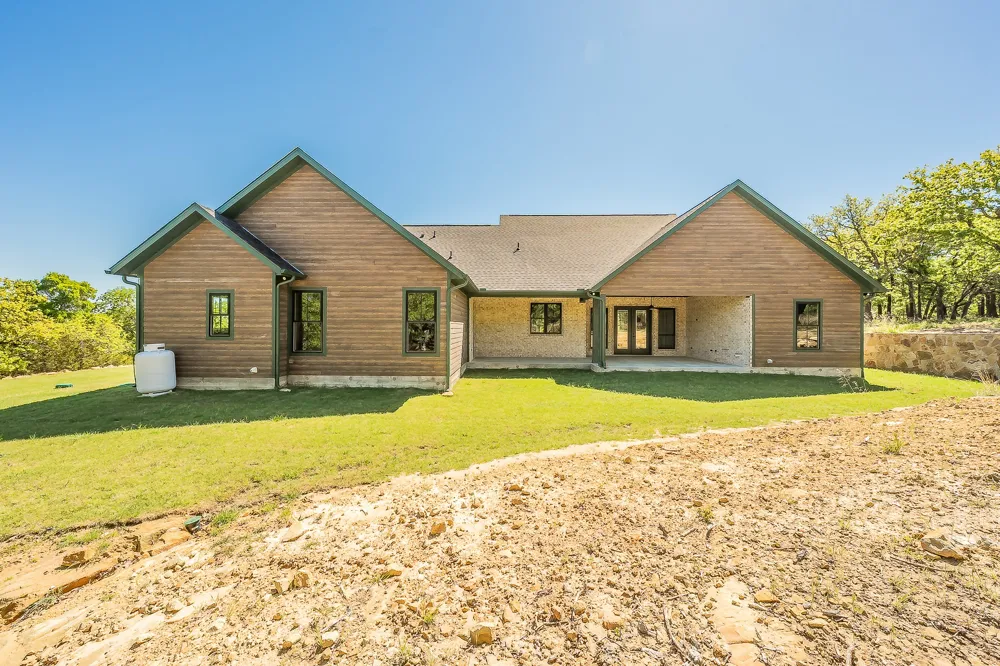 114 Ridgeline Chico, TX 76431