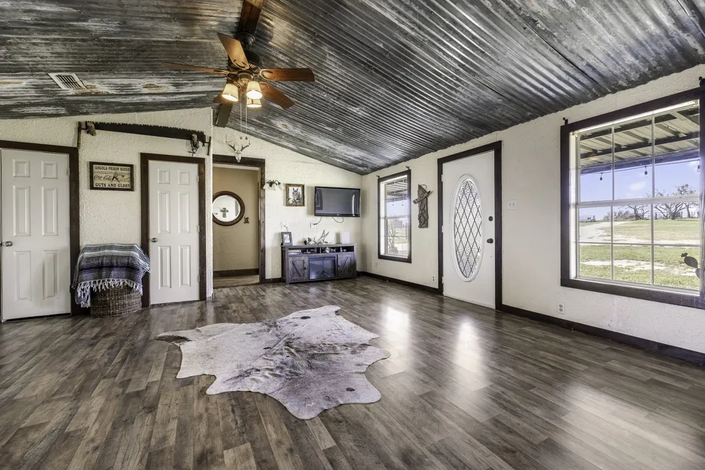 951 County Road 347 Dublin, TX 76446