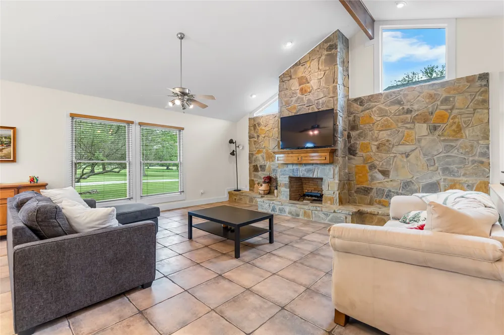 104 Private Road 4757 Rhome, TX 76078