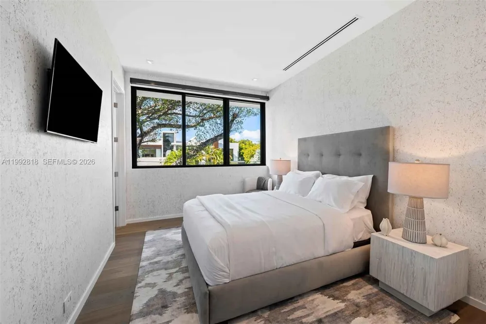 121 2nd Dilido Ter. Share A Miami Beach, FL 33139