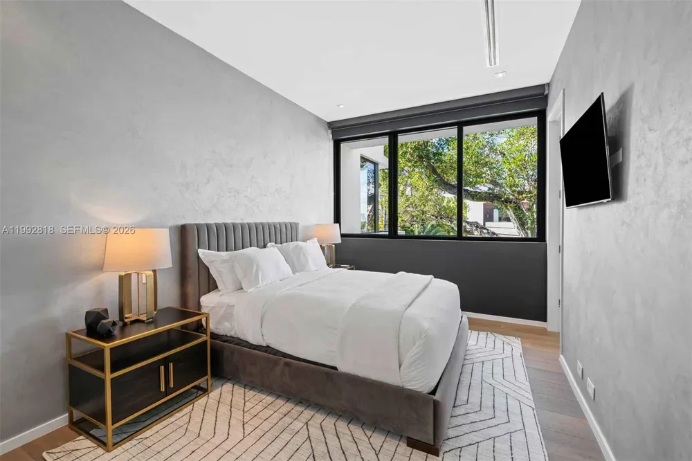 121 2nd Dilido Ter. Share A Miami Beach, FL 33139