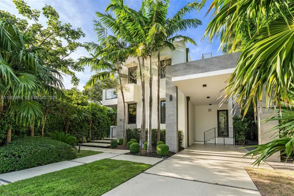 121 2nd Dilido Ter. Share A Miami Beach, FL 33139