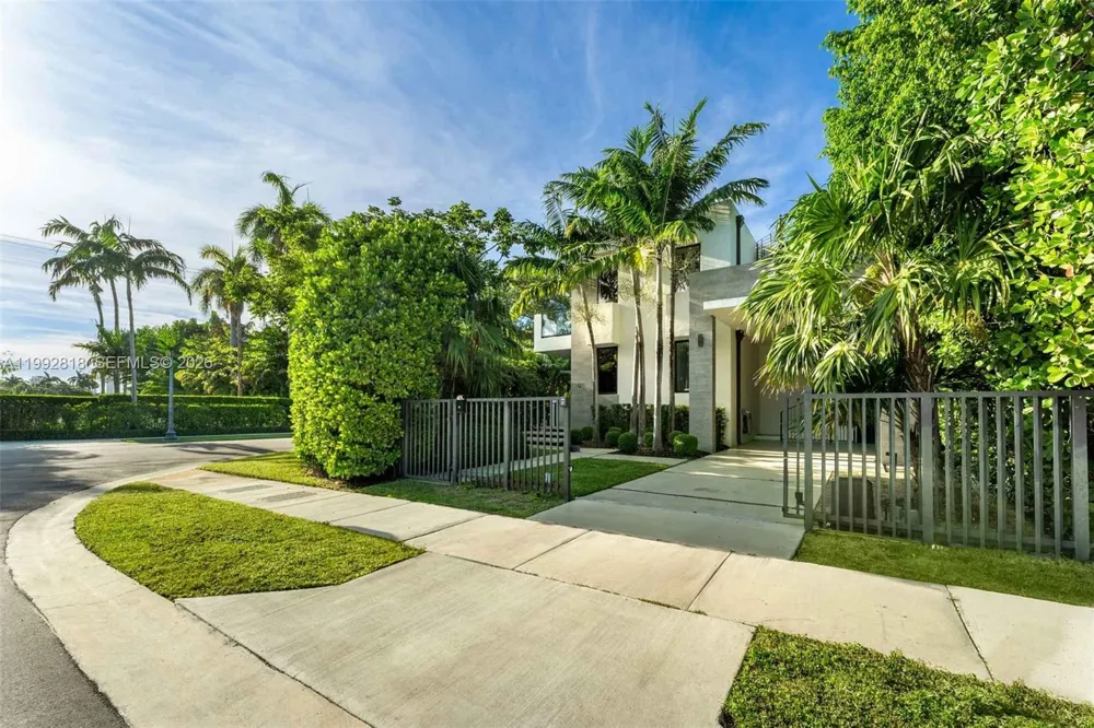 121 2nd Dilido Ter. Share A Miami Beach, FL 33139