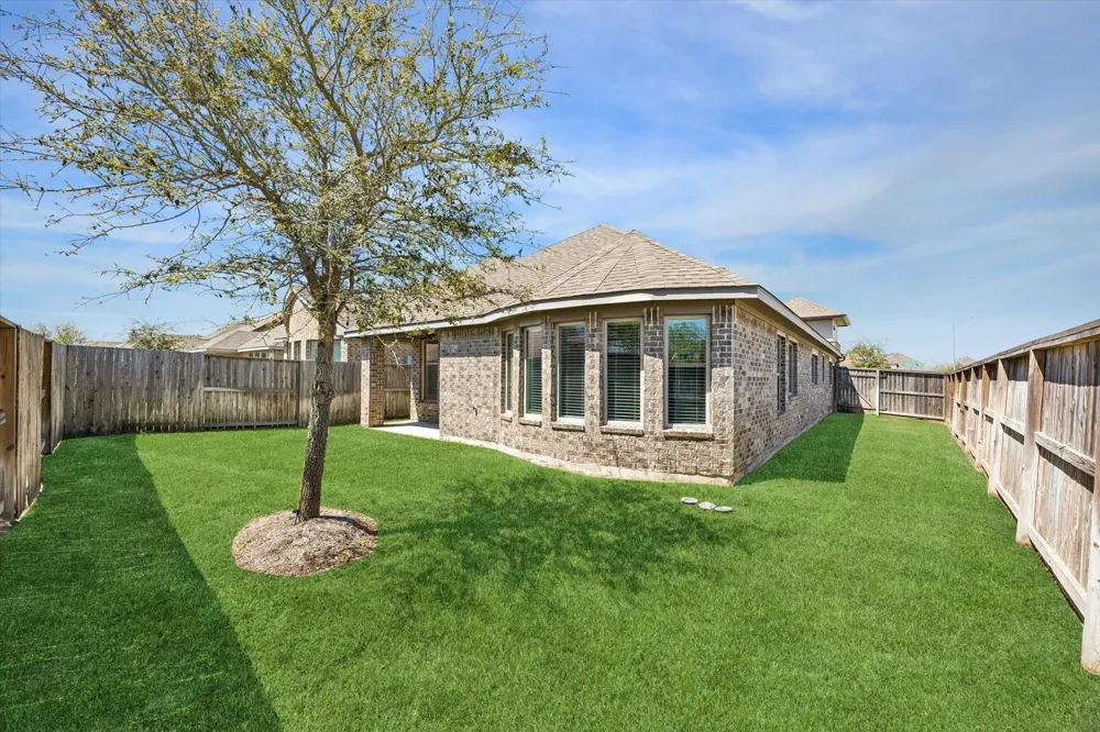 3738 Amoroso Drive Iowa Colony, TX 77583