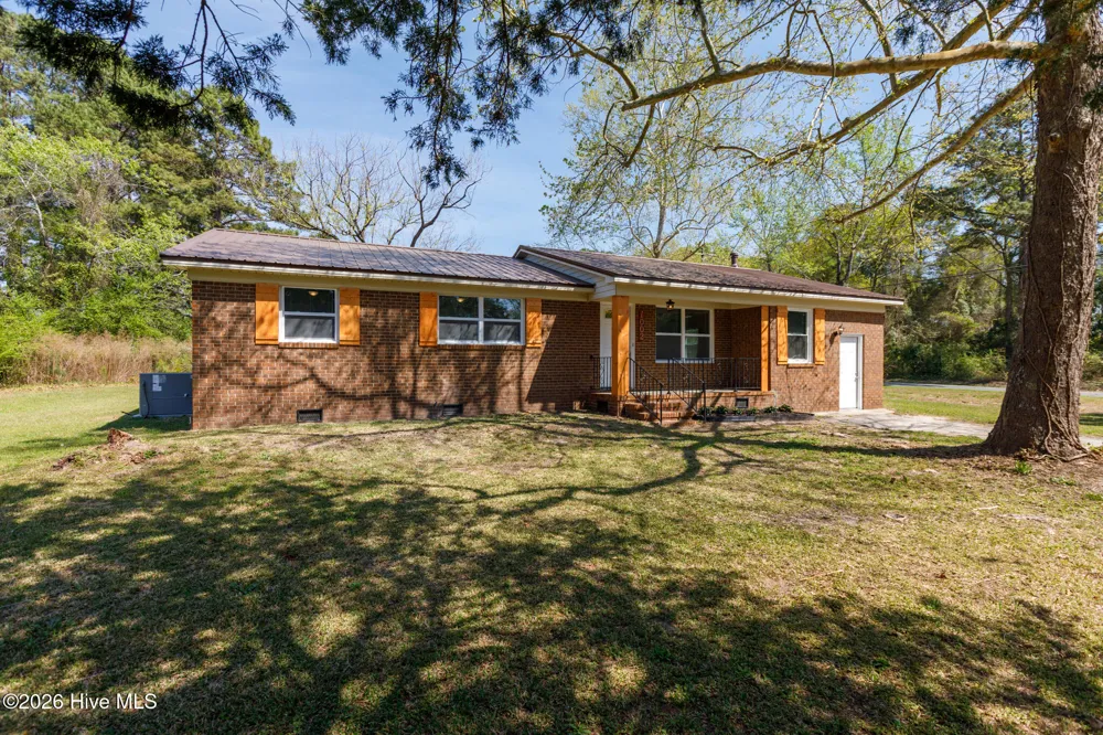 1002 Able Street Elizabethtown, NC 28337