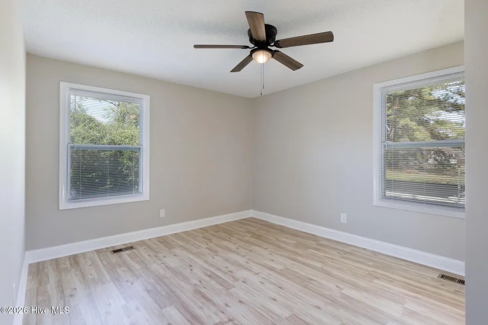 1002 Able Street Elizabethtown, NC 28337