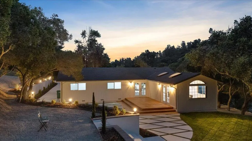 7183 Tustin Road Salinas, CA 93907