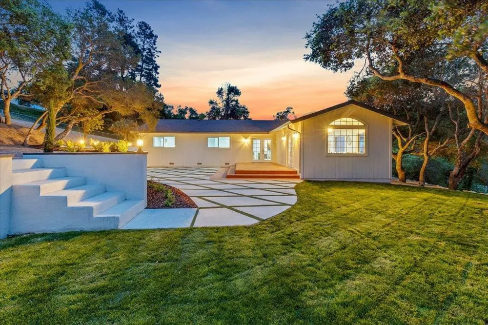 7183 Tustin Road Salinas, CA 93907