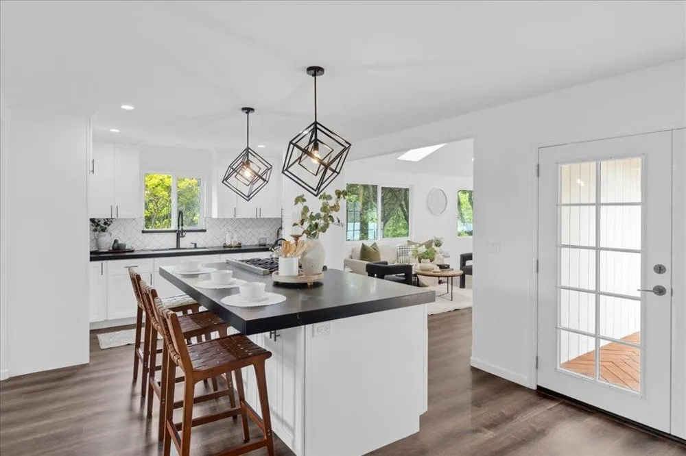 7183 Tustin Road Salinas, CA 93907
