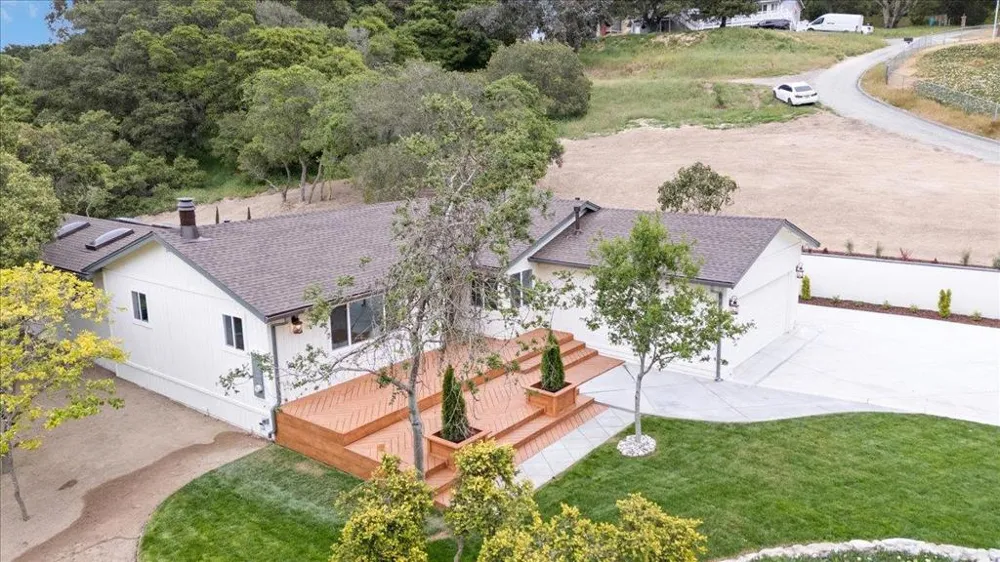 7183 Tustin Road Salinas, CA 93907