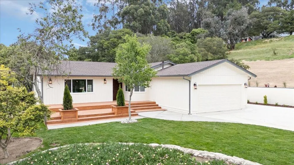 7183 Tustin Road Salinas, CA 93907