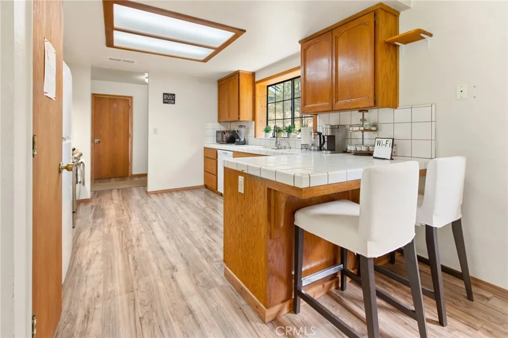 52865 Highway 245 Miramonte, CA 93641