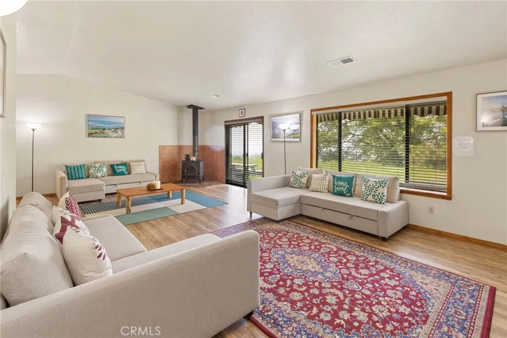 52865 Highway 245 Miramonte, CA 93641