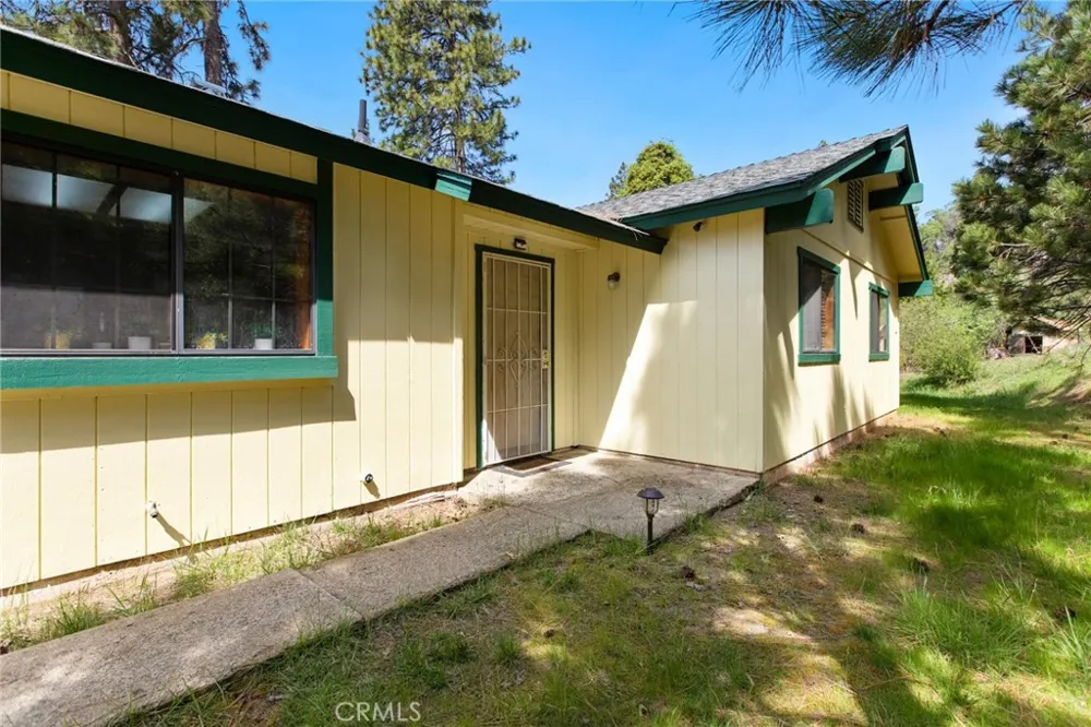 52865 Highway 245 Miramonte, CA 93641