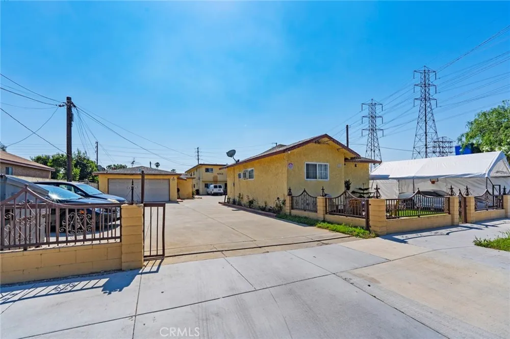 6260 Ferguson Commerce, CA 90022