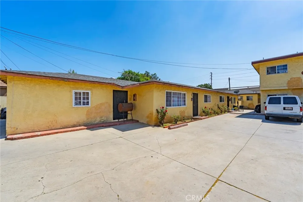 6260 Ferguson Commerce, CA 90022