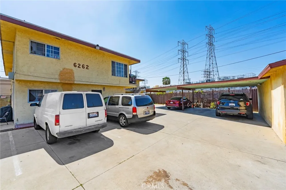 6260 Ferguson Commerce, CA 90022