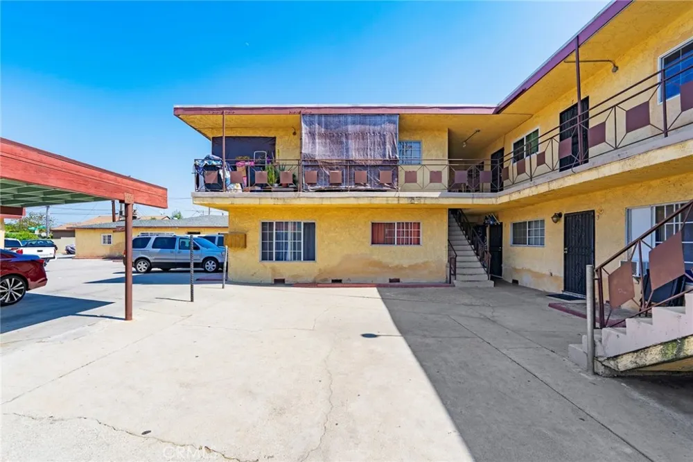 6260 Ferguson Commerce, CA 90022