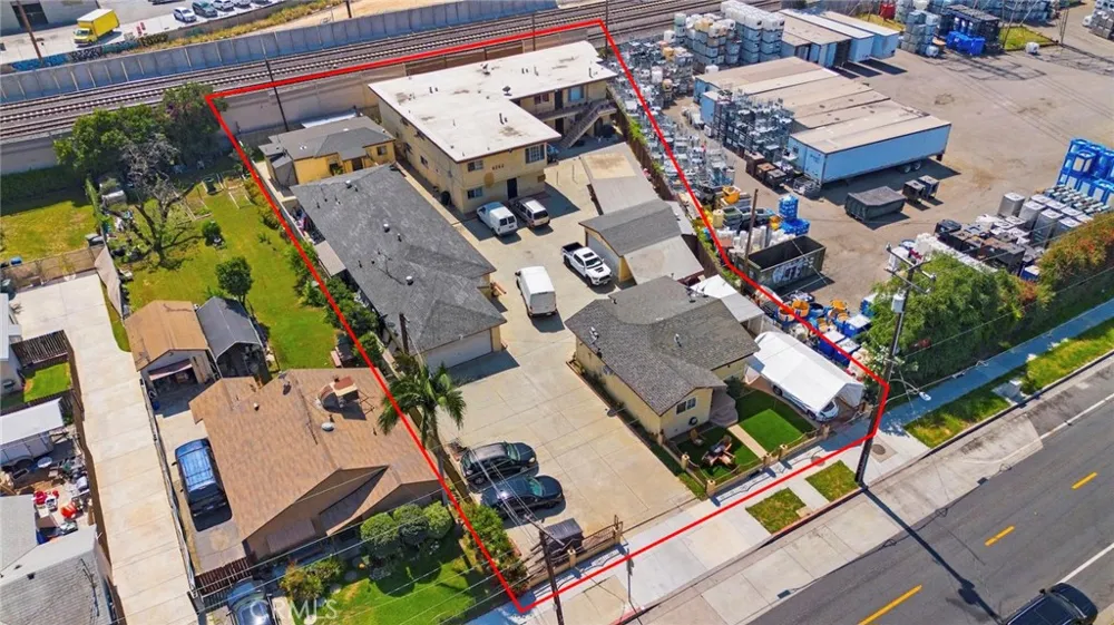 6260 Ferguson Commerce, CA 90022