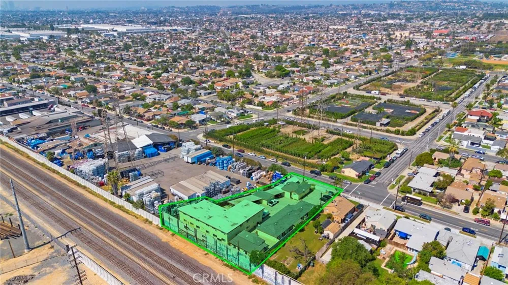 6260 Ferguson Commerce, CA 90022