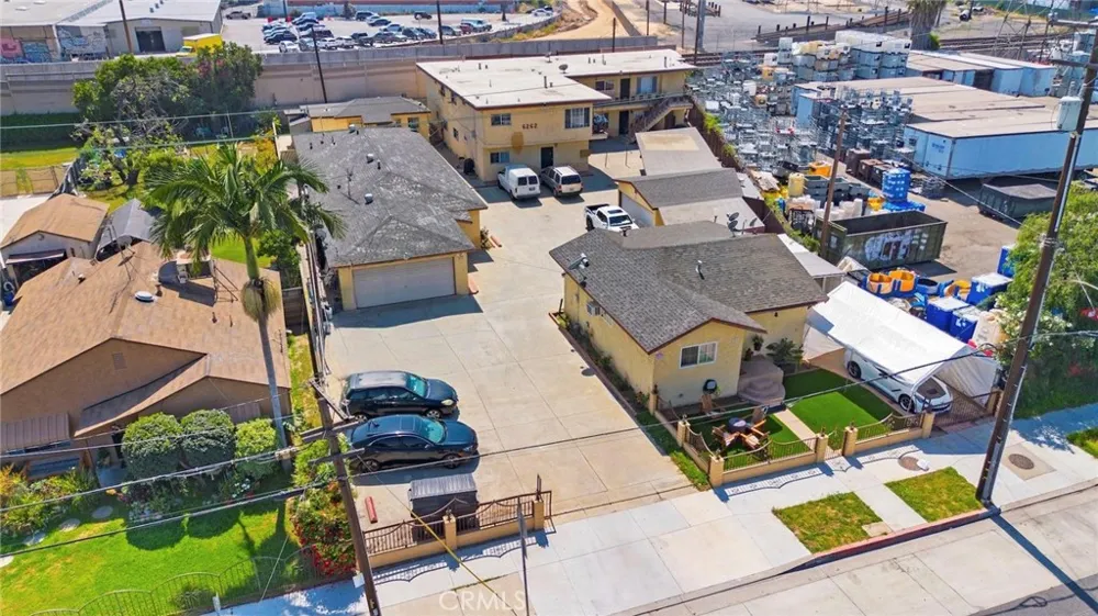 6260 Ferguson Commerce, CA 90022