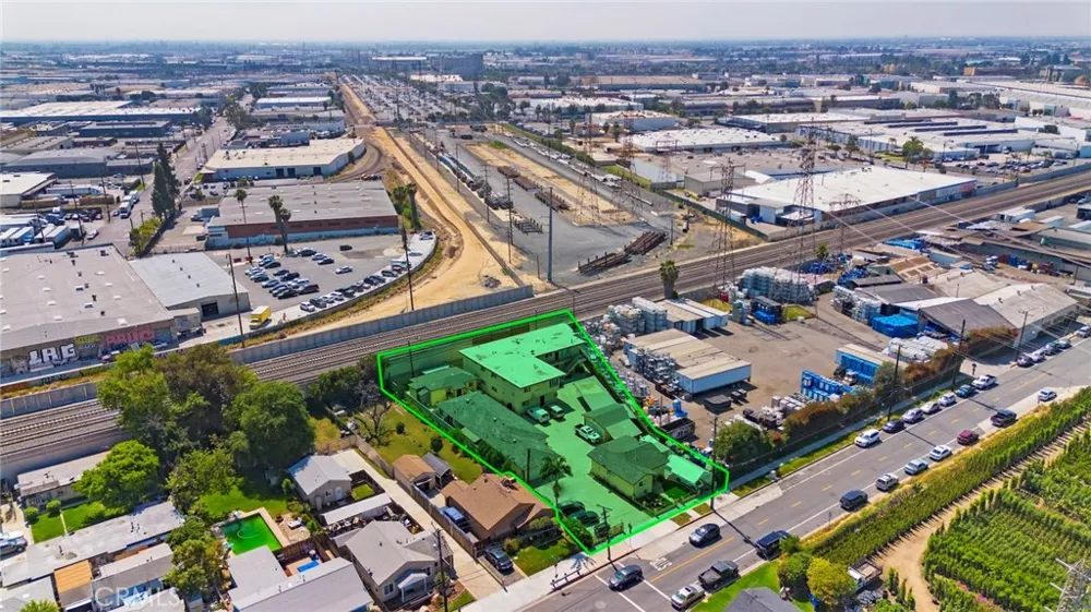 6260 Ferguson Commerce, CA 90022