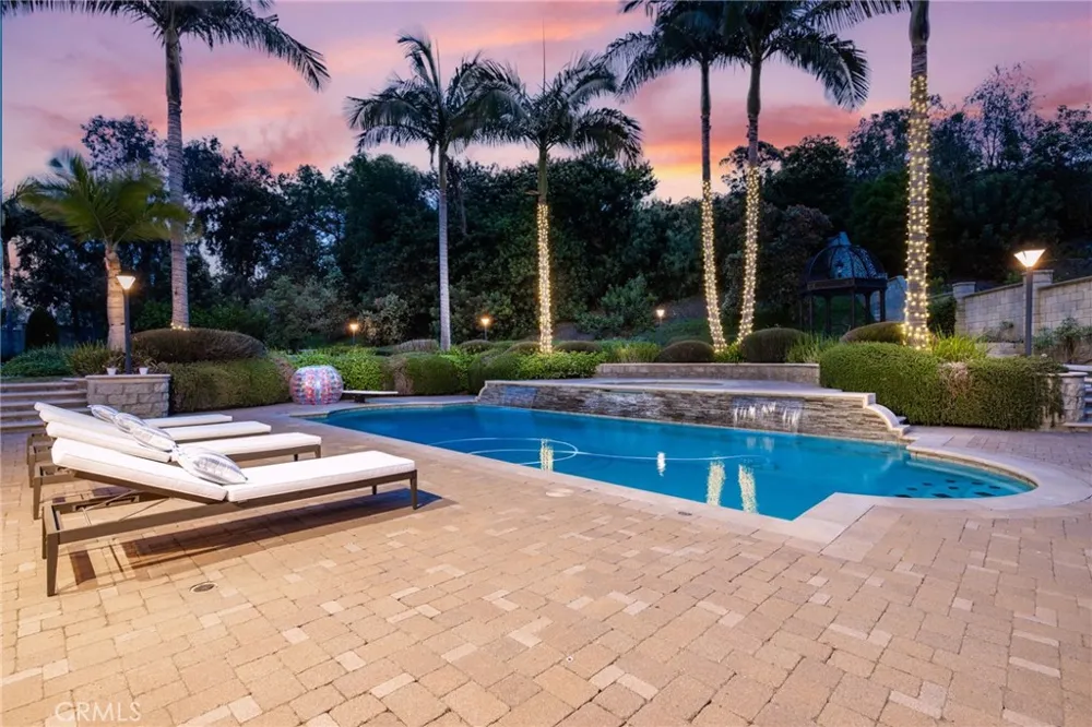 10372 Crawford Canyon Road North Tustin, CA 92705