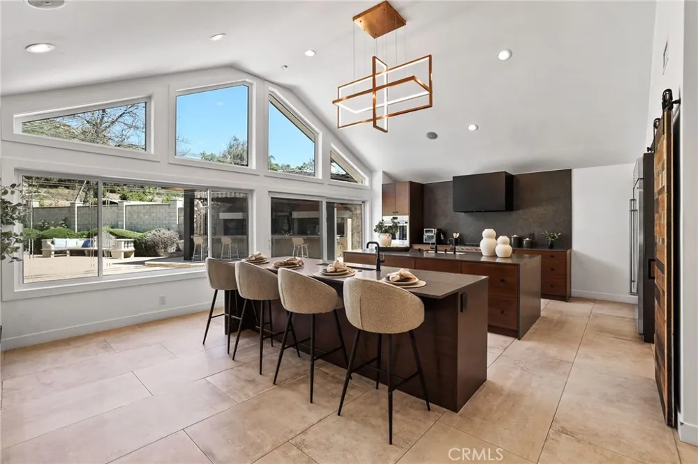10372 Crawford Canyon Road North Tustin, CA 92705