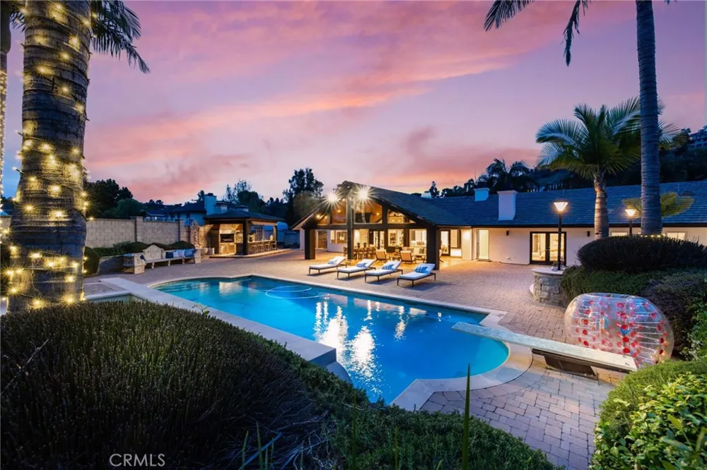 10372 Crawford Canyon Road North Tustin, CA 92705